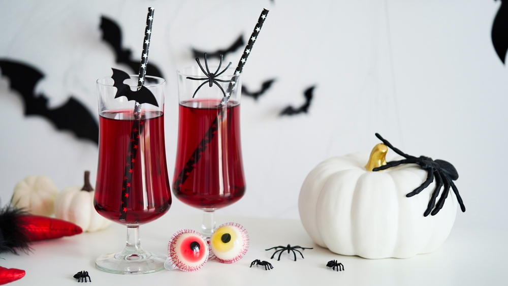 Mix Some Boo-zy and Boo-Free Drinks
